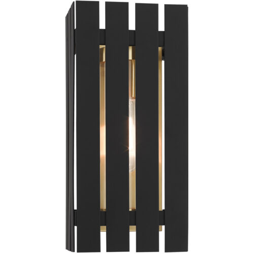 6 inch 1 Light Black Outdoor Wall Lantern with Clear Glass Shade-Lighting LumensLantern