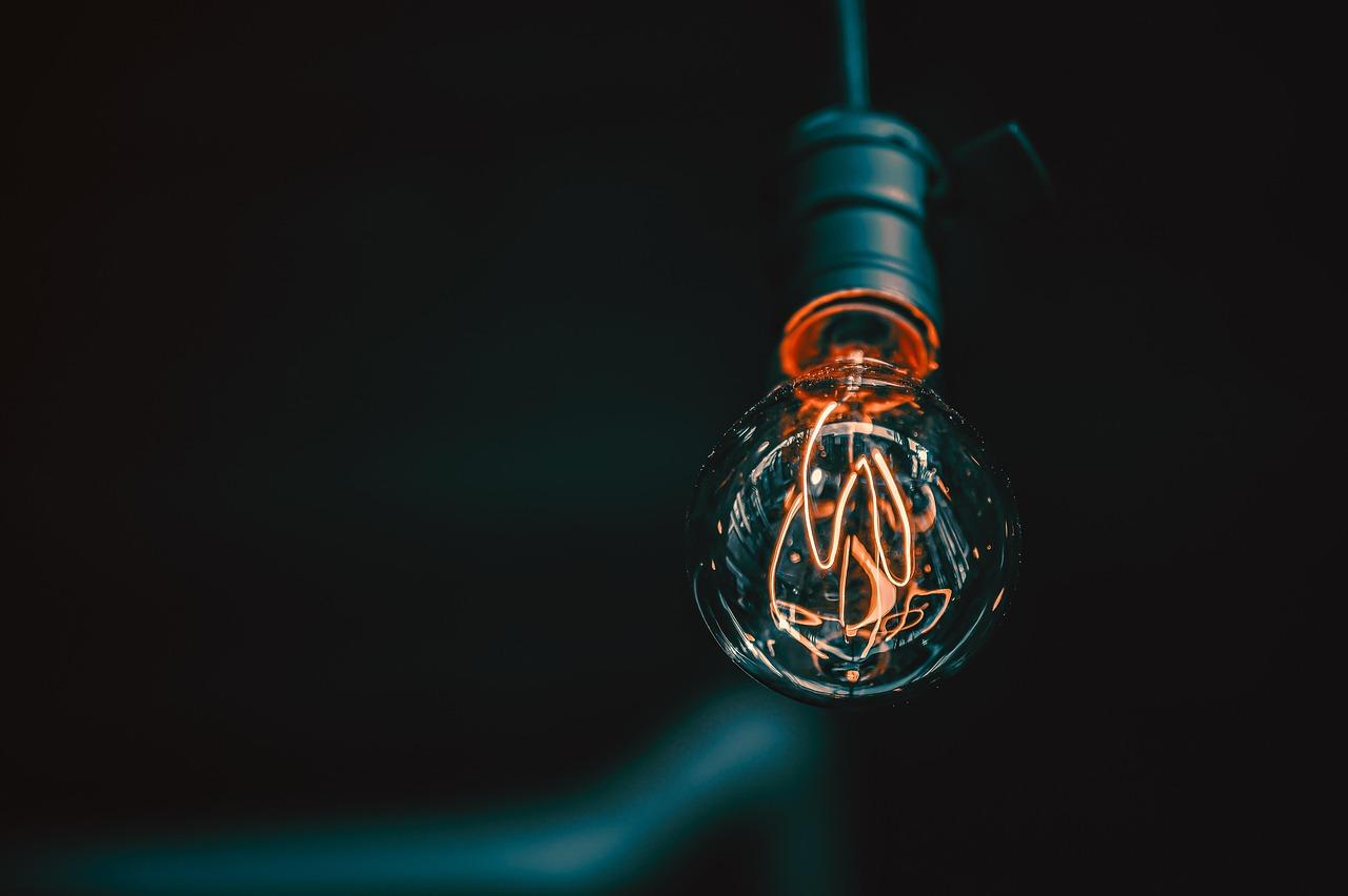Bright Ideas: Selecting Perfect Bulbs for Designer Fixtures
