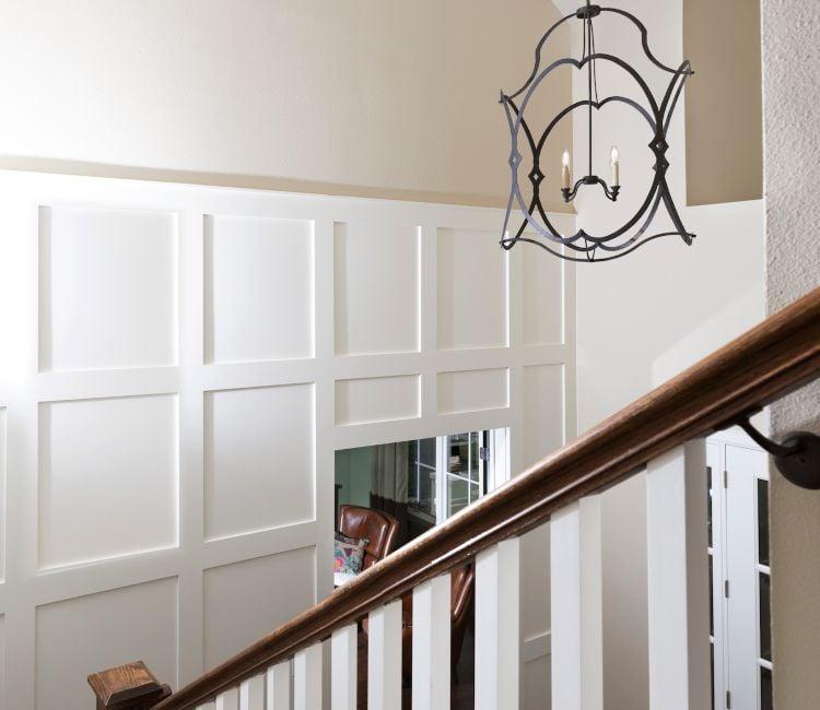 Choosing the Perfect Fixtures for Statement-Making Stairwells