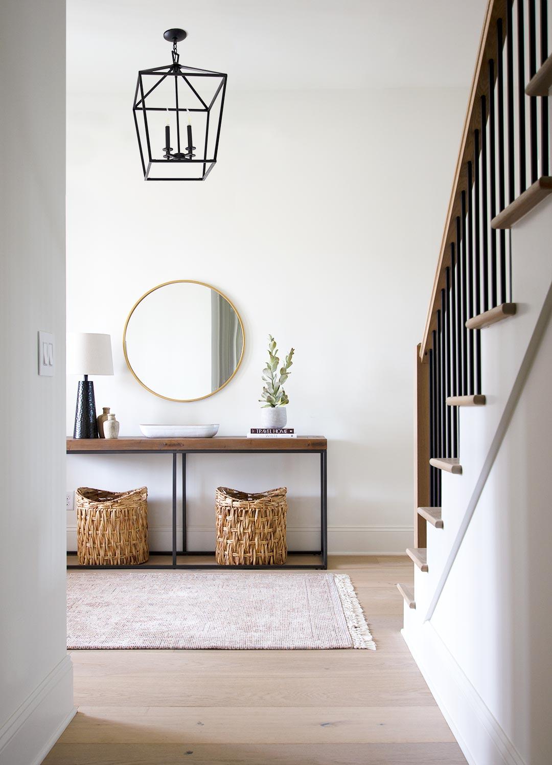 Lighting Your Entryway with Style and Sophistication,